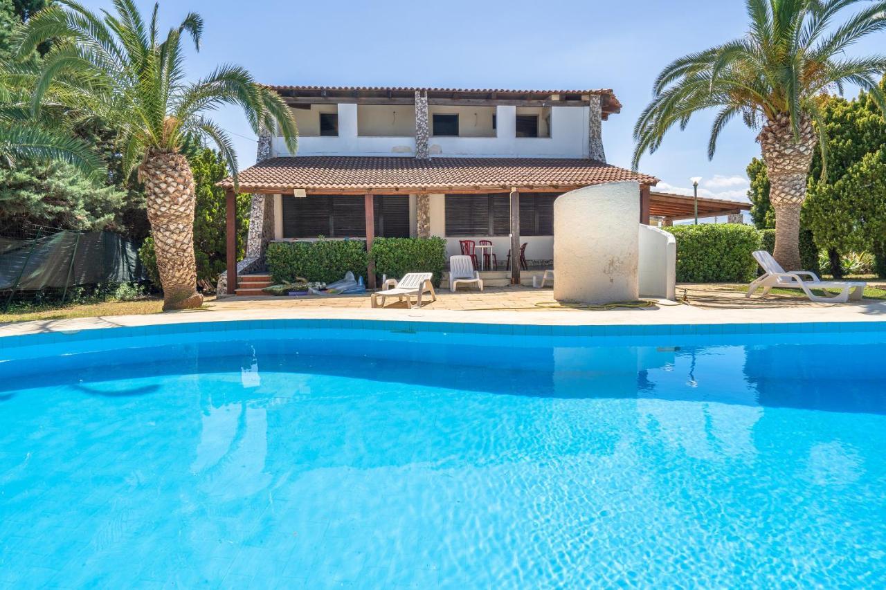 Bes - Con Piscina Villa *